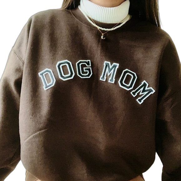 proud dog mom custom crewneck sweatshirt | custom unisex crewneck sweatshirt ๐พ - Picture 1 of 6